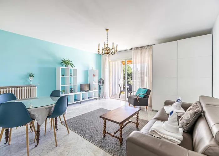 Сasa de vacaciones Bright With Parking Near & Old Town